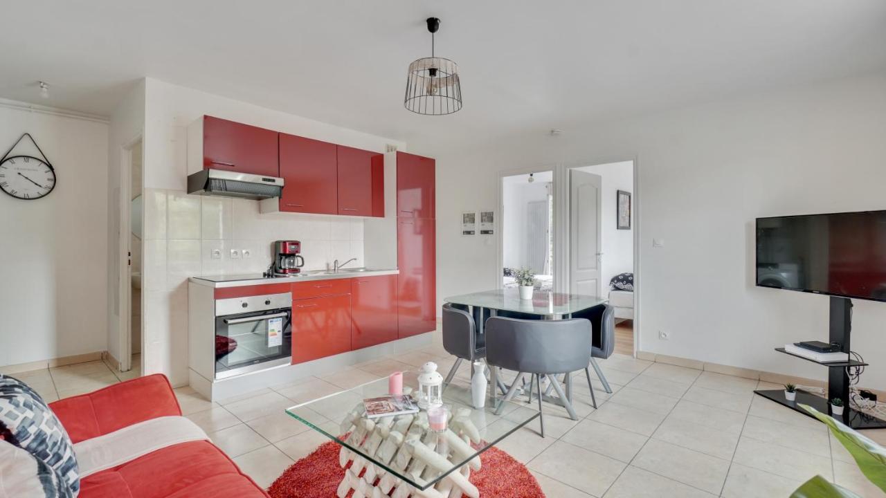 Chic Apart With Parking Near Paris Apartment Aubervilliers Bagian luar foto