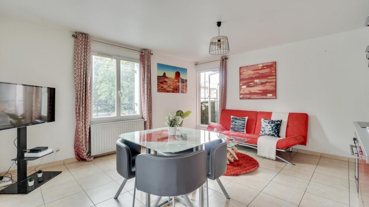 Chic Apart With Parking Near Paris Apartment Aubervilliers Bagian luar foto
